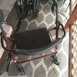 Walker With Seat 