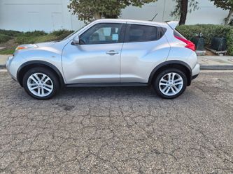 2011 NISSAN JUKE SL