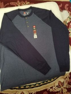 Hanes long sleeve shirt xxl