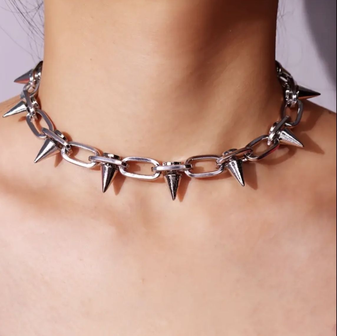 Brand New Retro Punk Hip Hop Spiked Choker Necklace