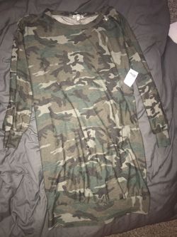 CHARLOTTE RUSSE camo long sleeve dress. Never worn, TAG ON. SIZE M