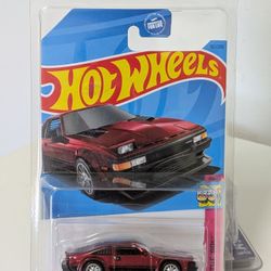 Hot Wheels 2023 Super Treasure Hunt ‘82 Toyota Supra Red STH w/ Protective Case