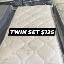 Twin Set 