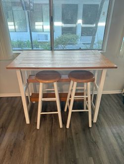 Hightop kitchen table