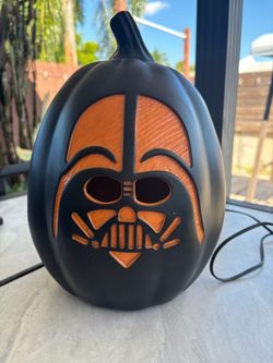 Star Wars Darth Vader Light-Up Pumpkin