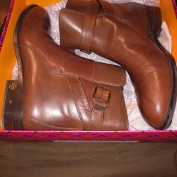 Tory Burch Boots