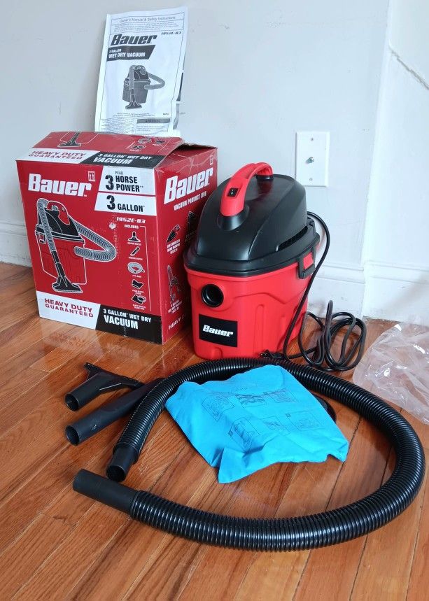 New 3 Gallon Wet Dry Vacuum 