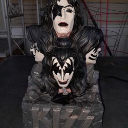 KISS Tabletop Resin Electric Water Fountain. (Nice)