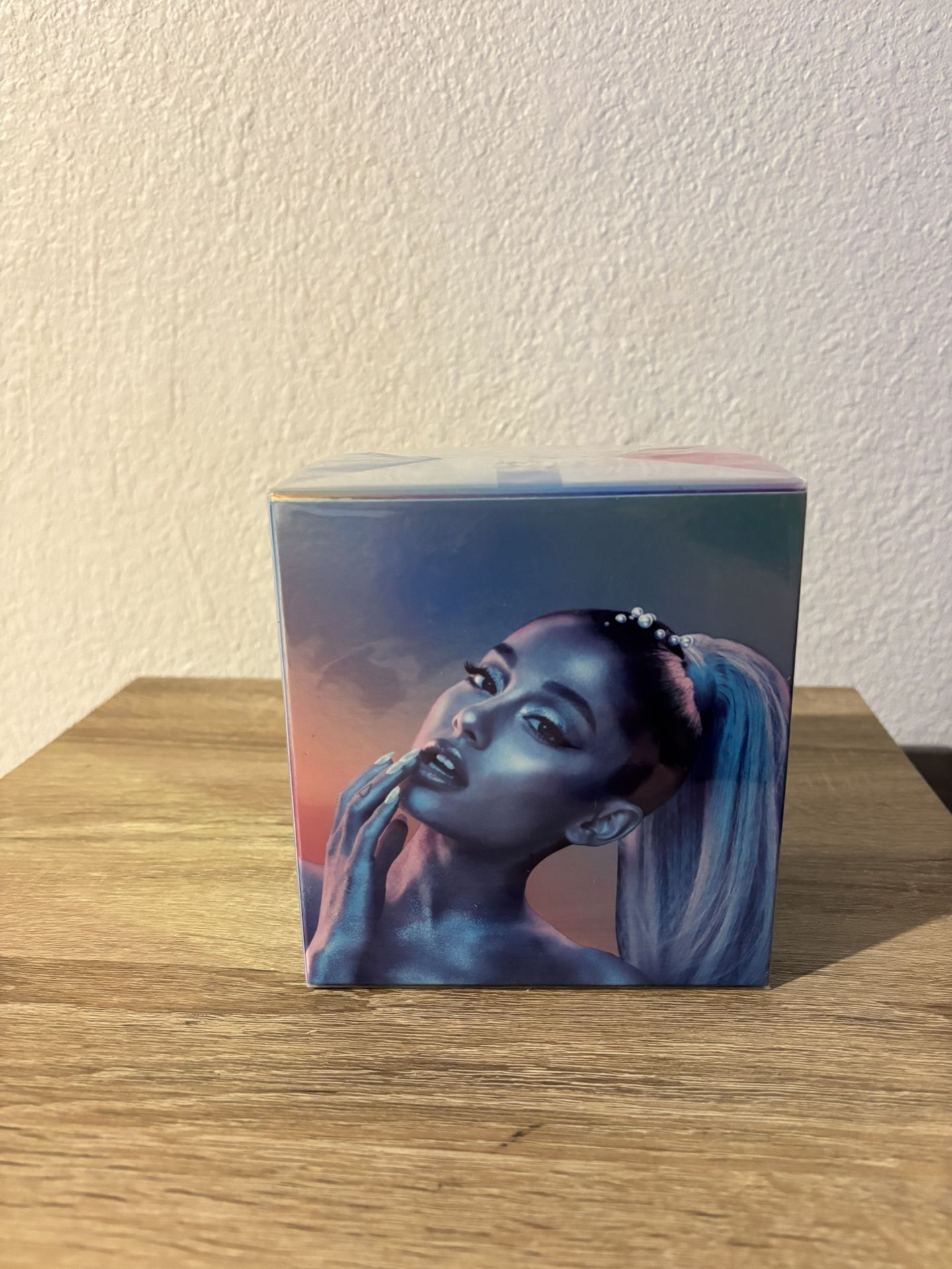 Ariana Grande Perfume