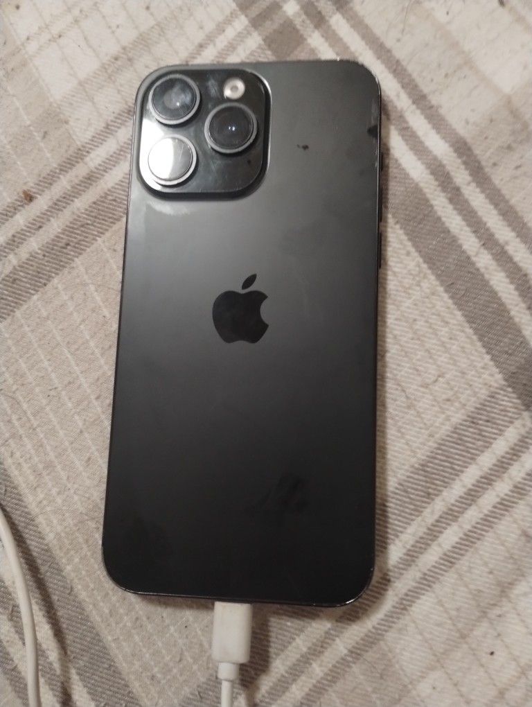 iPhone $600