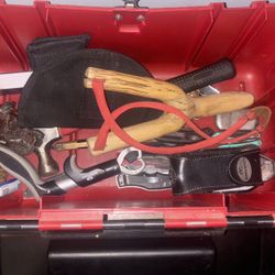 Knives And Other Weapons 