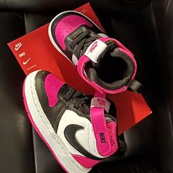 Baby Nike Shoes Size 5c