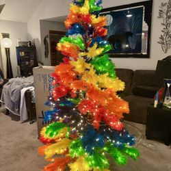 Beautiful Colorful Tree! 7’ NEW