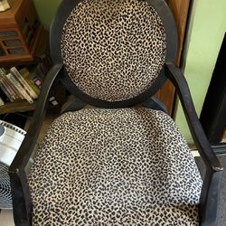 Gorgeous Leopard Print Chair