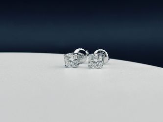 VVS1 Moissanite Stud Earrings 925 Sterling Silver GRA Certified