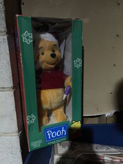 17” Tall Xmas Animated Pooh Like new 