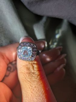 Aquamarine with purple accent size 7