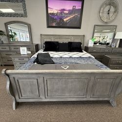 4 PC KING BEDROOM SET 