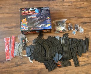 AFX 21018 Super International Mega G HO Scale 4 Lane Race Set