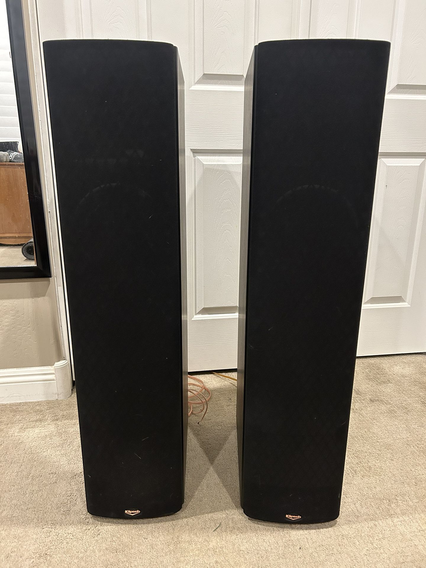 Black Klipsch Speakers 