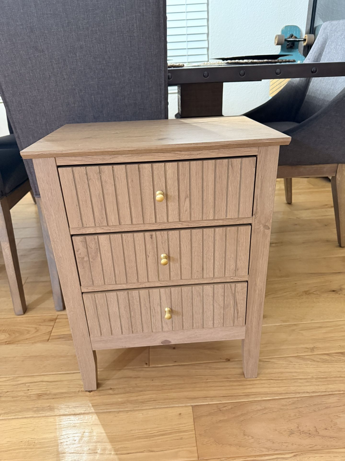 Dresser / Side Table