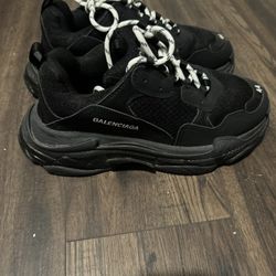 Balenciaga Triple S