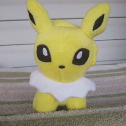 Pokemon Plush Jolteon