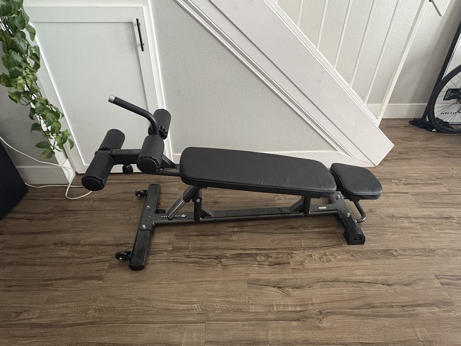 Finer Form Semi-Commercial Decline Sit Up and Flat Weight Bench. Adjustable Fitness Equipment and Exercise Bench