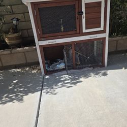 Bunny Cage Like New 