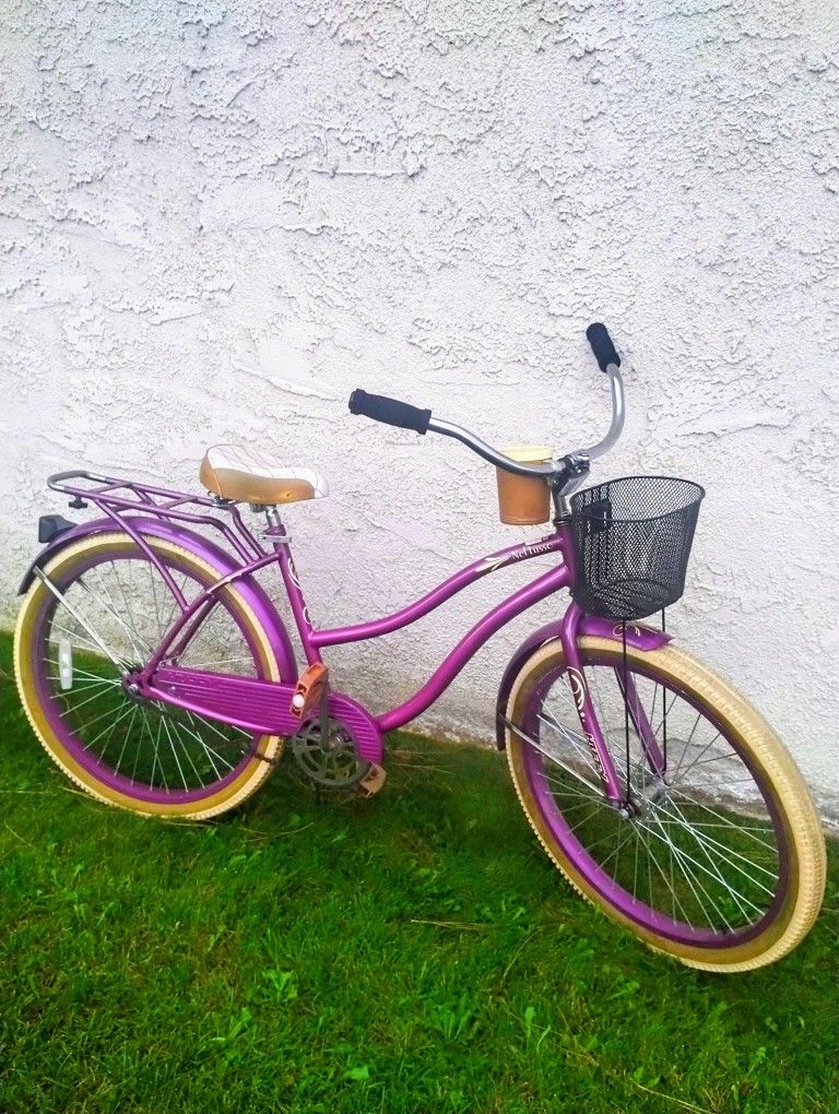 Women's Purple Huffy Nel Lusso 26" Beach Cruiser Bike Bicicleta Basket