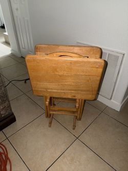 Set of foldable tables