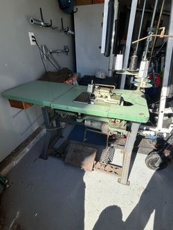 Overlock Sewing Machine