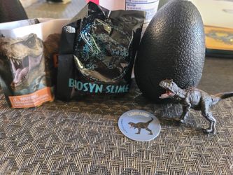 Jurassic World Carnotaurus