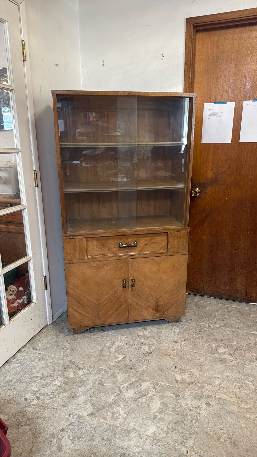 Small Mid Century China Cabinet MUST GO TODAYorTHURSDAY