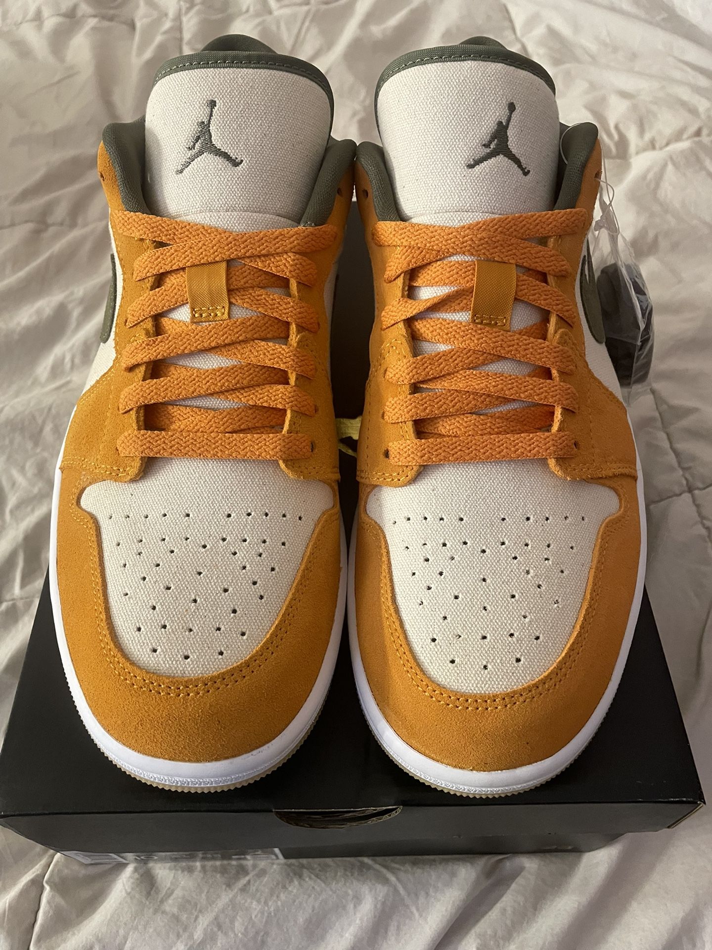 Jordan 1 Low SE “Orange/Olive” Size 10