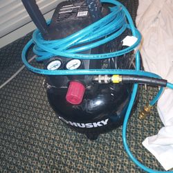 Husky 3 Galon 120psi Pancake 