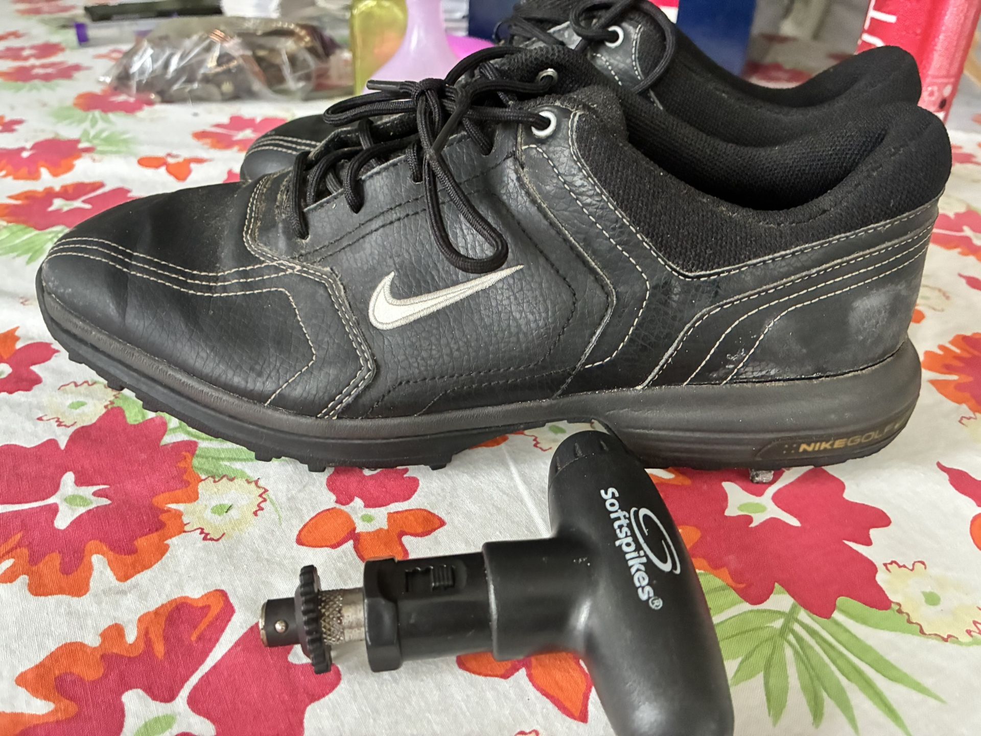Size 8 Golf Shoes