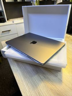 MacBook Pro 2024 16inch
