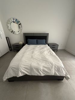Queen bedroom set