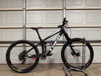 Trek Remedy 8 Full Suspension Mountain Bike