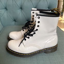 Doc Martens White Boot Size 10