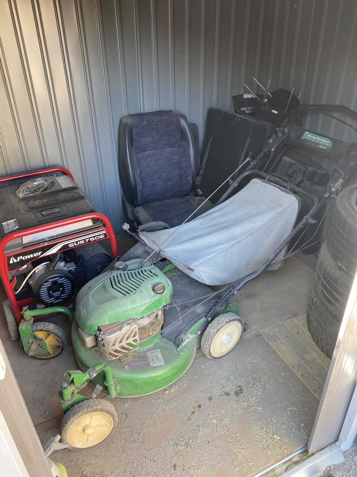 LAWN MOWER