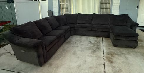 Reclining U-shaped sectional sofa also becomes a colored bed. Dark gray can be delivered for an additional cost Presio 500