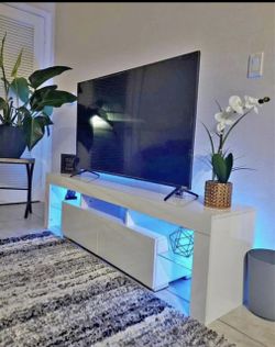 TV STANDS W/ LED’s 🚦📺🚦