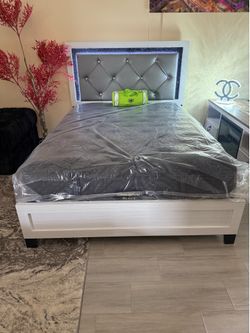 Bed frame with LED HIGH QUALITY