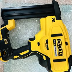  Dewalt BRUSHLESS 18GA NARROW CROWN STAPLER