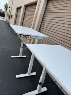 Rise®️ dual motors electric standing desk( 47”X29” in white)