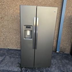 general Electric Double Door Stainless Steel Refrigerator.