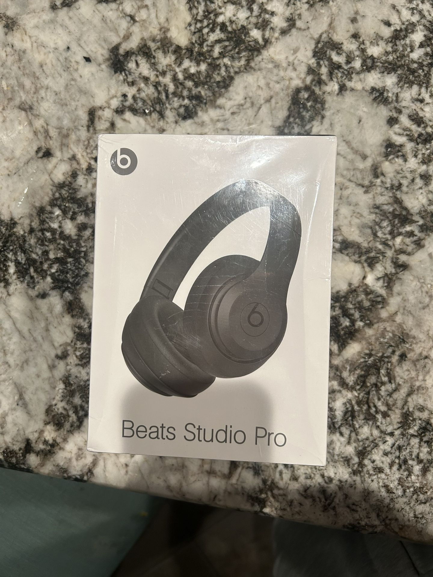 Beats Studio Pro
