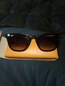 Ray Bans Tortoise Brown. 